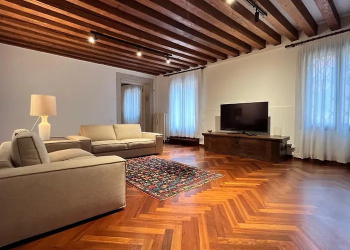 Comedia By Suites Alla Maddalena